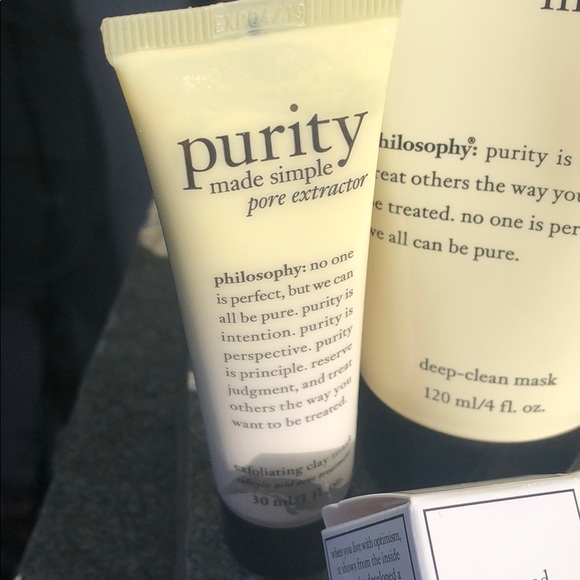 NEW PHILOSOPHY SKIN CARE BUNDLE WITH MAKEUP BAG - Picture 3 of 12